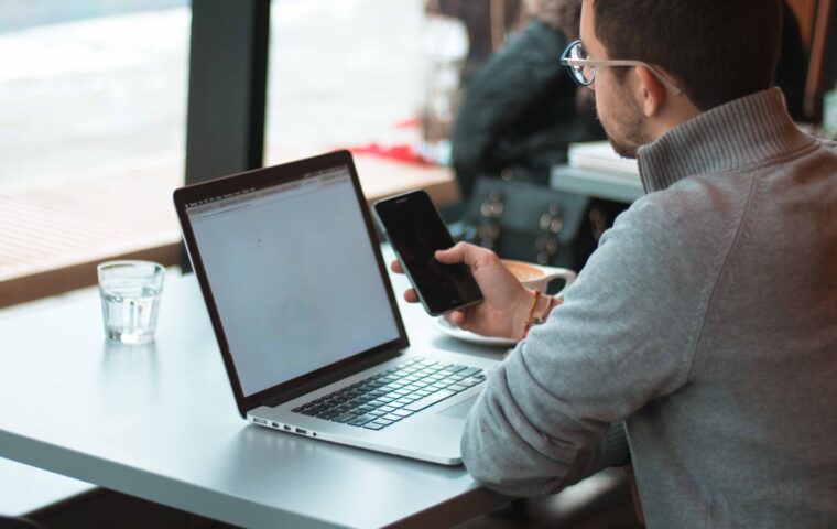 Mobile Data vs Home Broadband