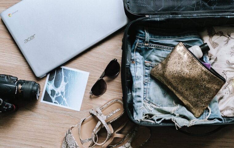 Travelling With a Laptop Safely