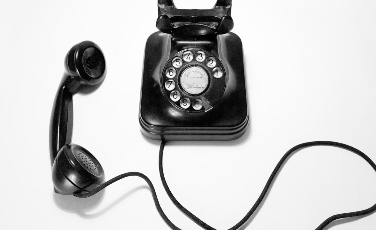 Phone microphone call, photographed for a technology article.