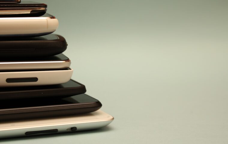 How Much Phone Storage Should You Buy